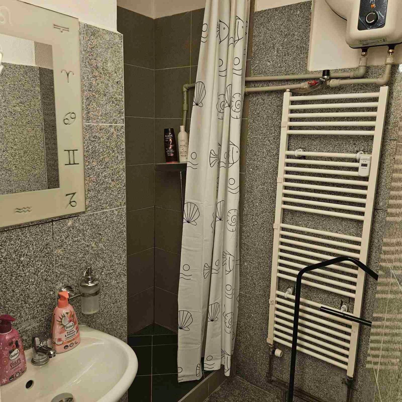 Small Apartment In Downtown For Groups Πράγα Εξωτερικό φωτογραφία